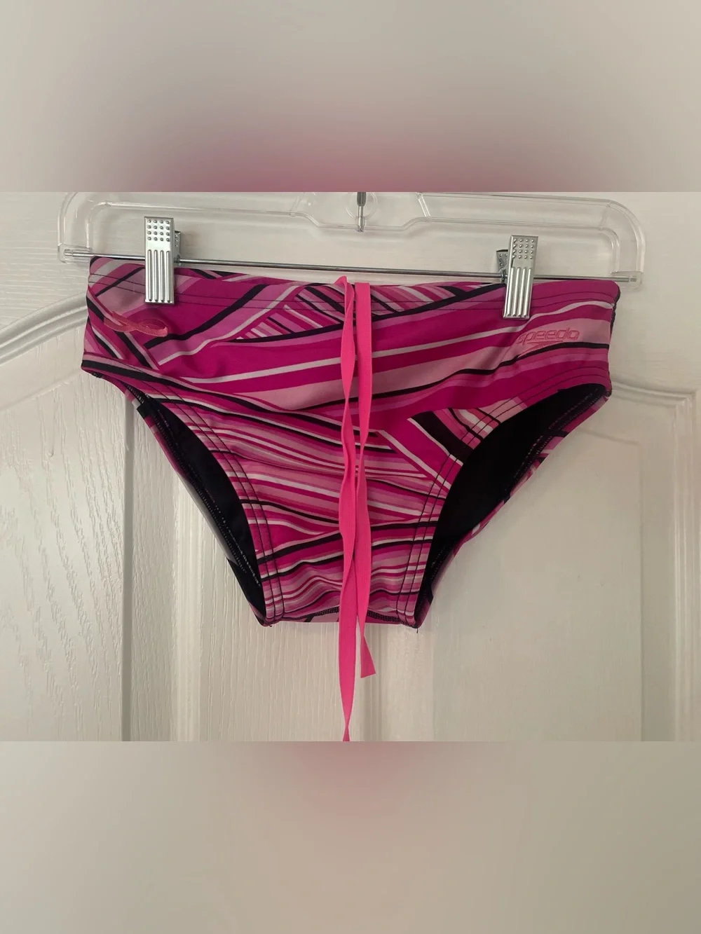 Speedo Pink Striped Swim Briefs men’s size 30
